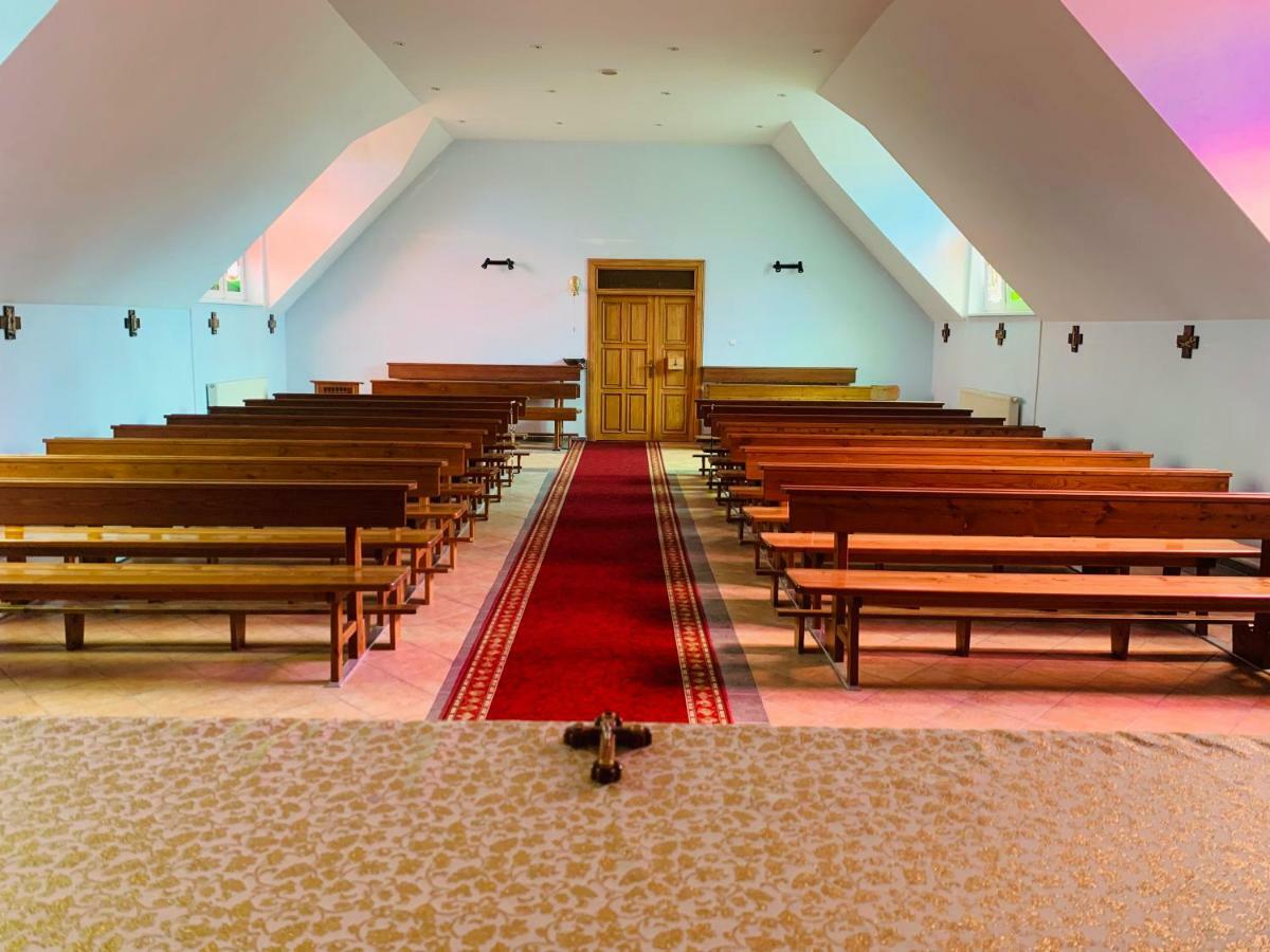 מלון Grabowka Dom Pielgrzyma Schr מראה חיצוני תמונה